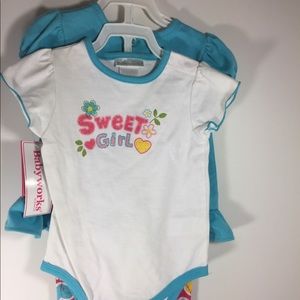 NWT Baby works 3-6 mos girls 3-piece set